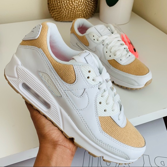 Nike Air Max 90 - Picture 3 of 9